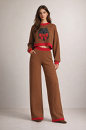 Cat In Bow Women's Crew Neck Cropped Pullover Caramel
